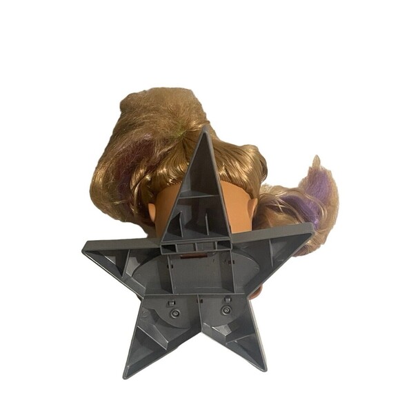 Bratz TWISTY STYLE STYLING HEAD YASMIN DOLL  FUNKY FASHION MAKEOVER 2002 - Picture 9 of 14